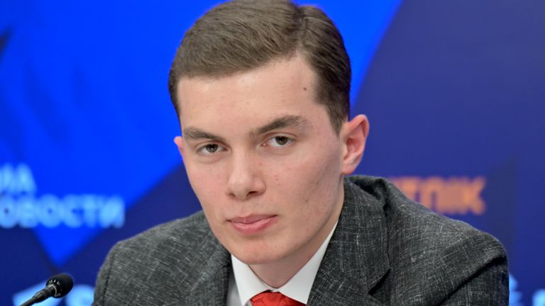 Студент 1 курса международно-правового факультета МГИМО, победитель гуманитарной телевизионной олимпиады Умницы и Умники Алан Салбиев