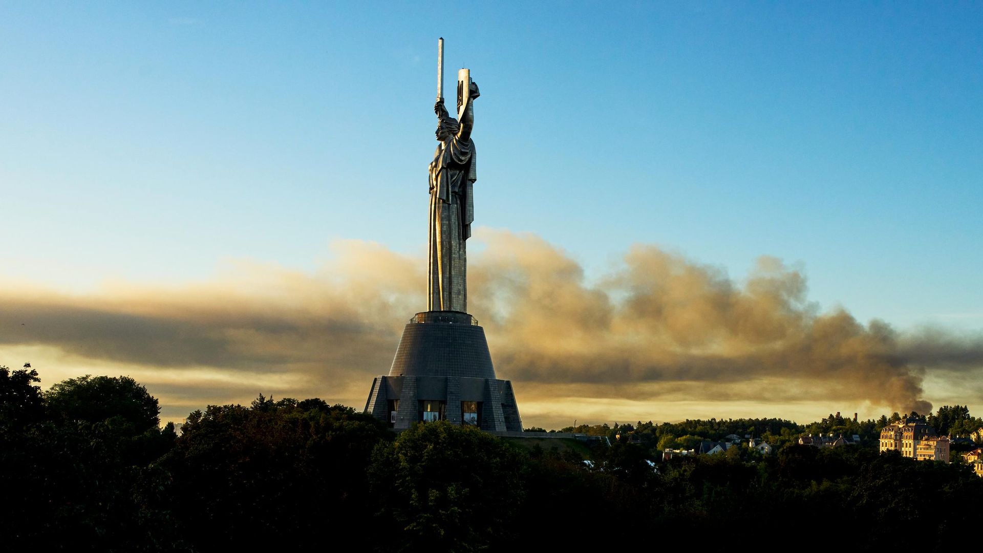Дым в Киеве Дым в Киеве - РИА Новости, 1920, 08.09.2026