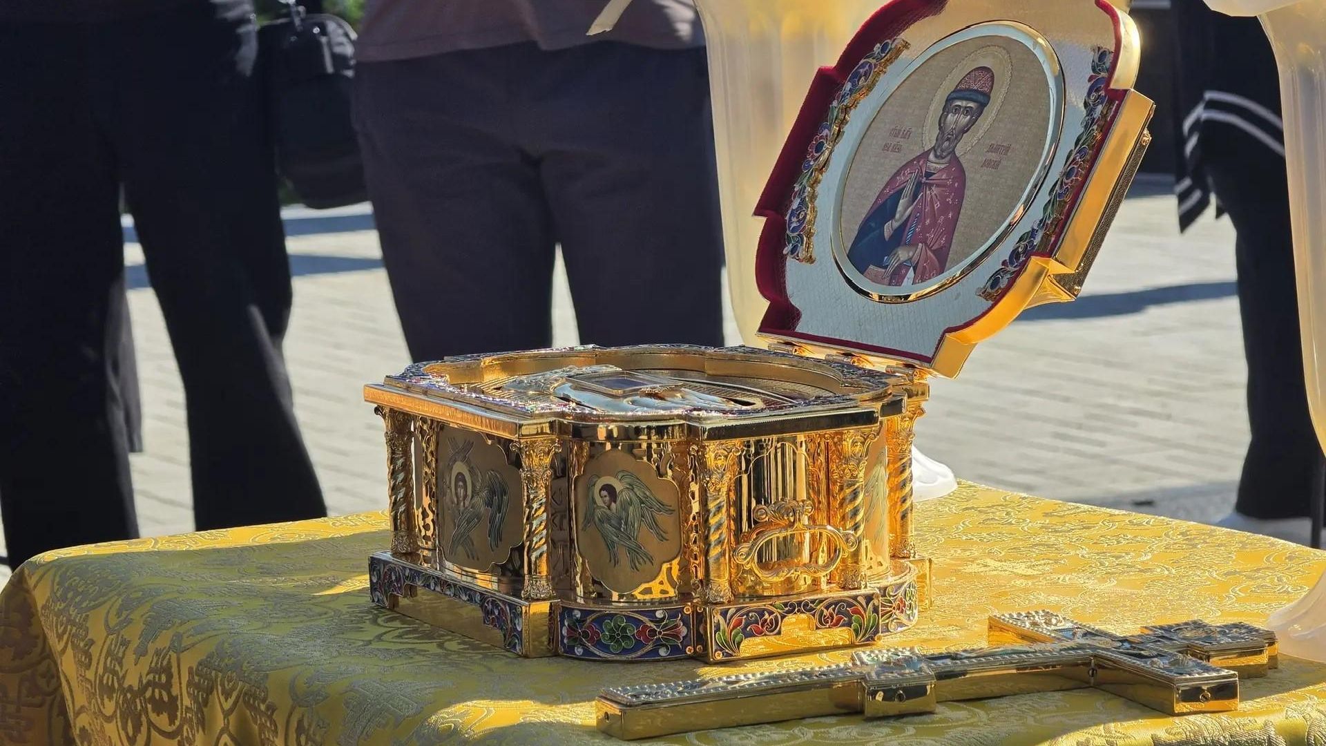 Ковчег с мощами Дмитрия Донского, привезенный на Саур-Могилу в День освобождения Донбасса - РИА Новости, 1920, 08.09.2026
