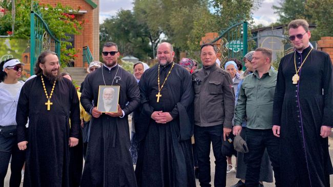 Священники повторили путь свидетеля явления Христа в Элисте