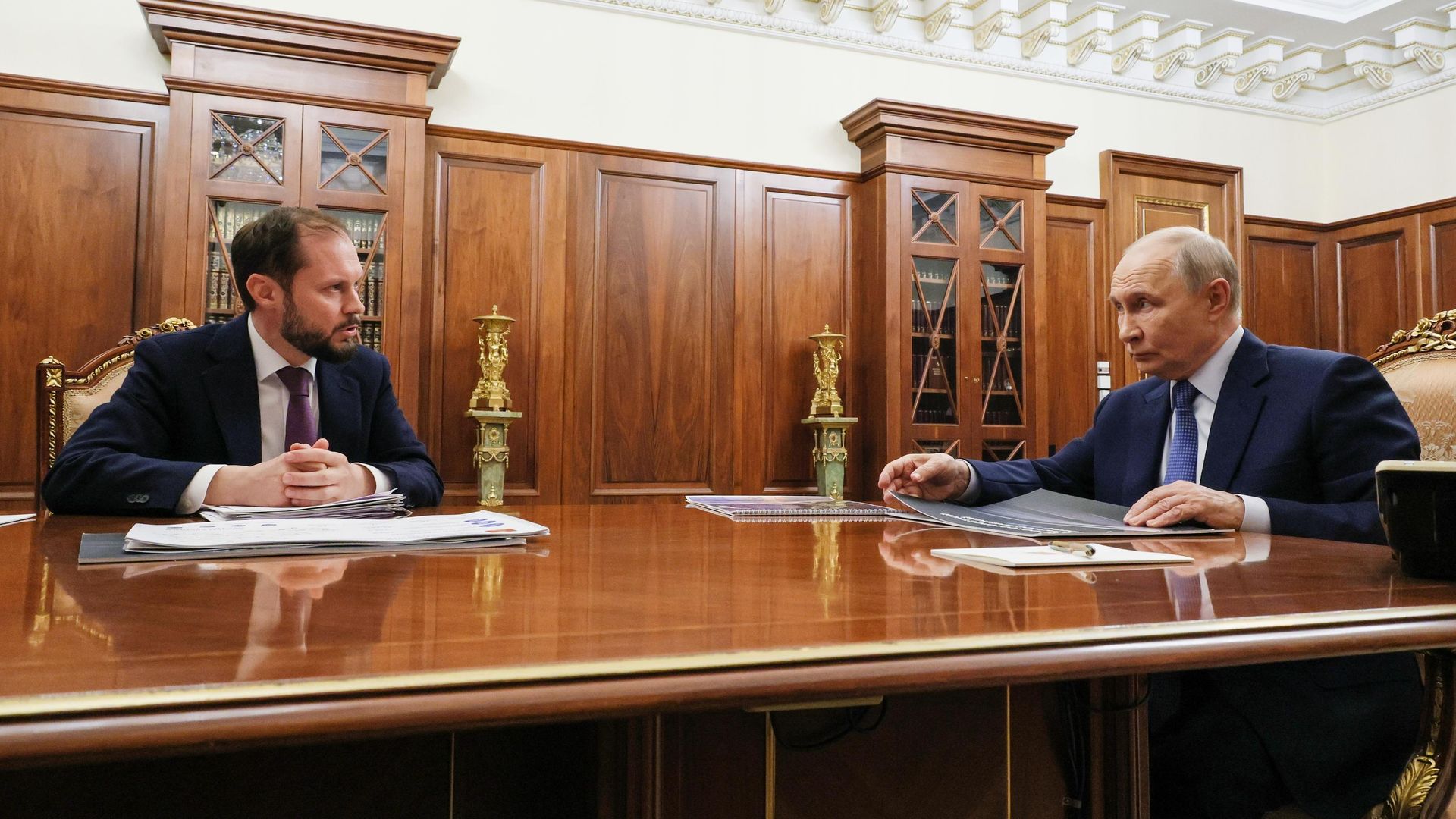 Путин на встрече с врио губернатора Тверской области Виталием Королевым - РИА Новости, 1920, 08.09.2026