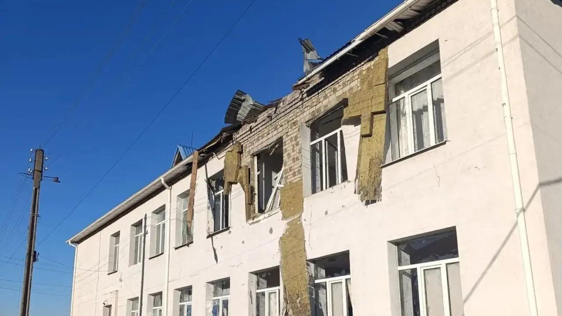 Последствия удара ВСУ по школе в Васильевском округе Запорожской области Последствия удара ВСУ по школе в Васильевском округе Запорожской области - РИА Новости, 1920, 08.09.2026