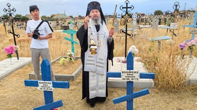Проведение эксгумации тел свидетелей явления Христа в Элисте семьи Бондаренко