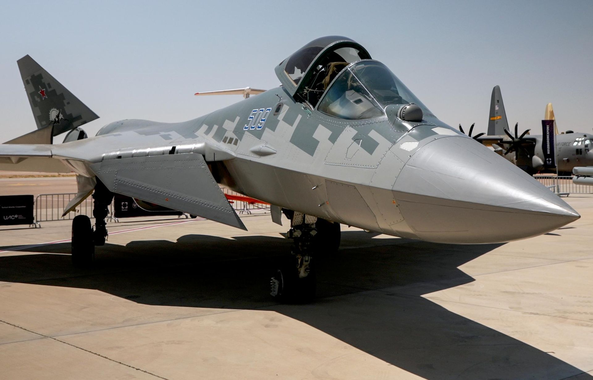 Истребитель Су-57Э на авиакосмическом салоне в Египте Истребитель Су-57Э на авиакосмическом салоне в Египте - РИА Новости, 1920, 08.09.2026