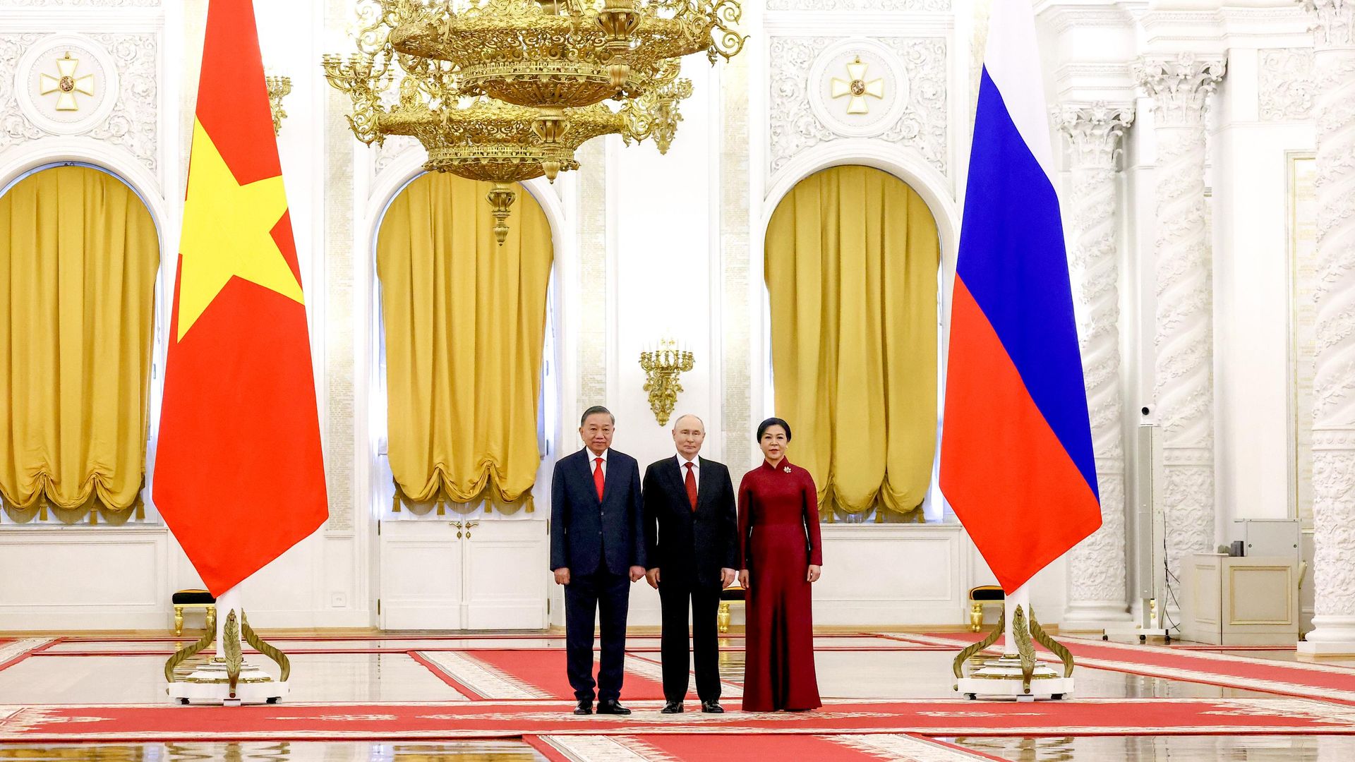 Президент РФ Владимир Путин, генеральный секретарь Центрального комитета Коммунистической партии Вьетнама, президент Вьетнама То Лам и его супруга Нго Фыонг Ли во время встречи в Кремле Президент РФ Владимир Путин, генеральный секретарь Центрального комитета Коммунистической партии Вьетнама, президент Вьетнама То Лам и его супруга Нго Фыонг Ли во время встречи в Кремле - РИА Новости, 1920, 09.09.2026
