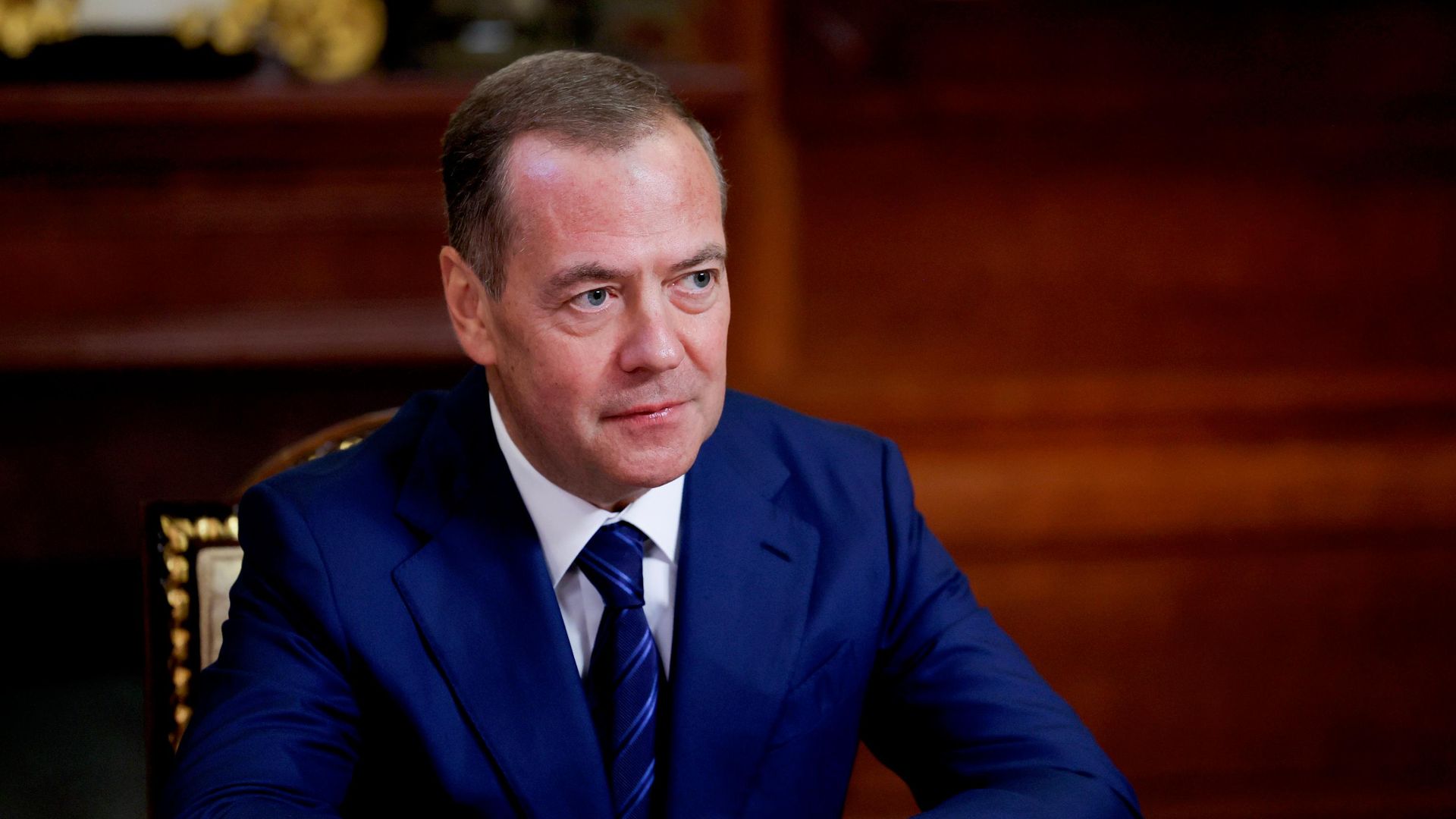 Заместитель председателя Совета безопасности РФ Дмитрий Медведев дает интервью журналистам газеты Ведомости Заместитель председателя Совета безопасности РФ Дмитрий Медведев дает интервью журналистам газеты Ведомости - РИА Новости, 1920, 10.09.2026