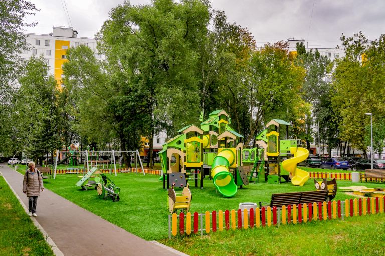 Новые игровые зоны в районе Бирюлево Западное в Москве Новые игровые зоны в районе Бирюлево Западное в Москве