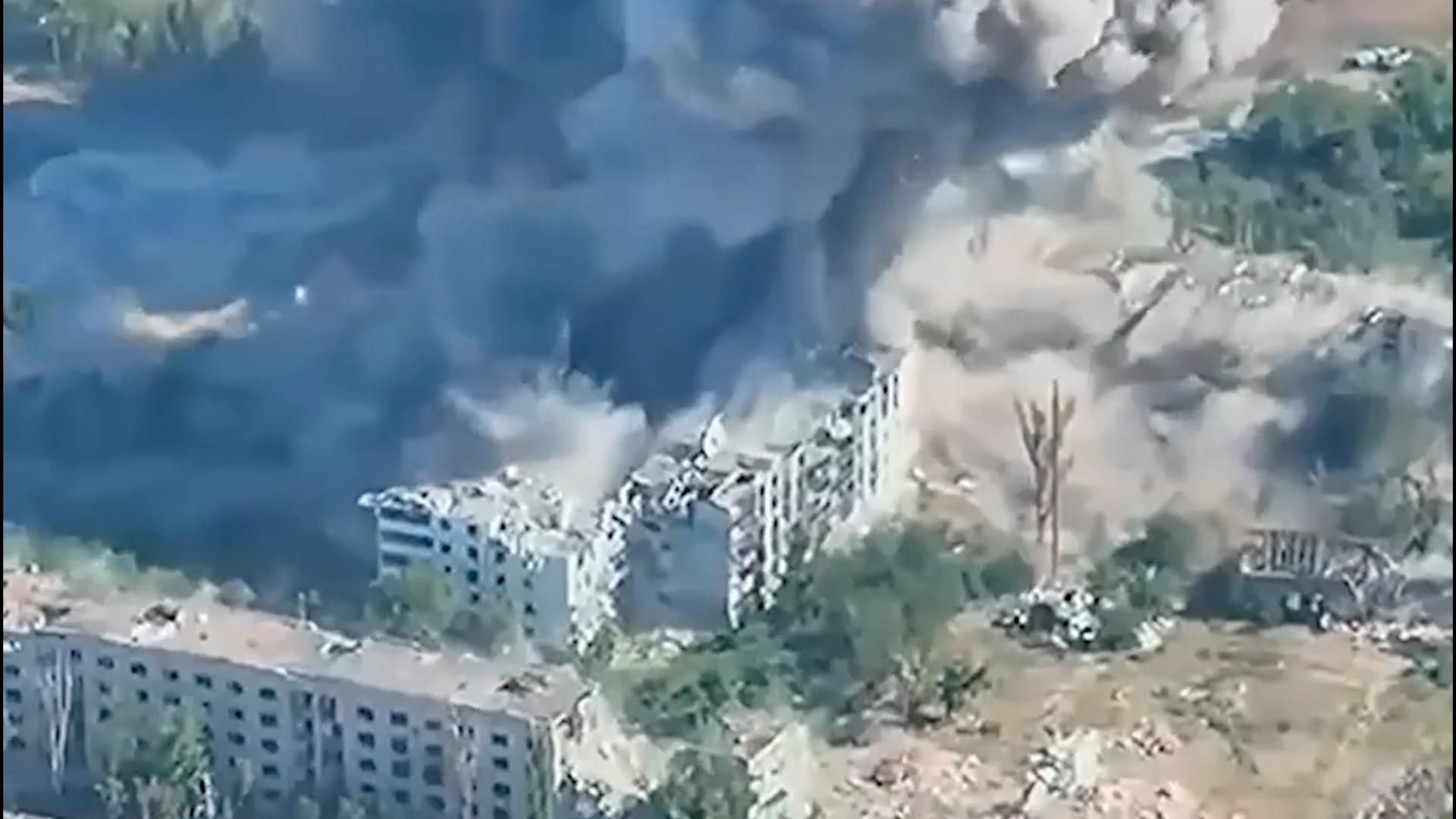 Работа ФАБ-1500 и Х-39 по пунктам дислокации ВСУ в Запорожской и Сумской областях - РИА Новости, 1920, 11.09.2026