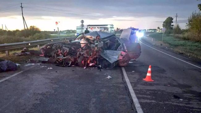 Шесть человек погибли в ночном ДТП с возгоранием авто в Приамурье