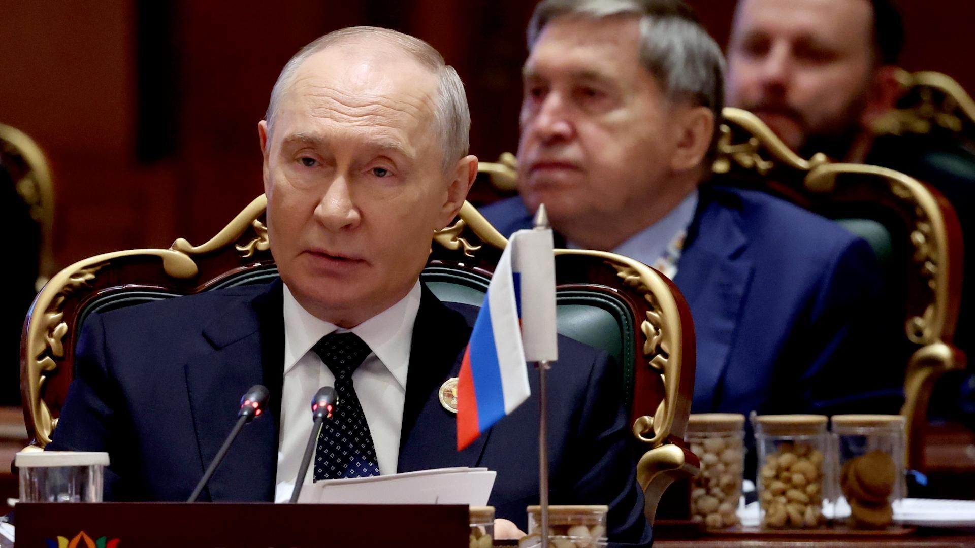 Путин: Уходит в прошлое однополярная система международных отношений Путин: Уходит в прошлое однополярная система международных отношений - РИА Новости, 1920, 12.09.2026