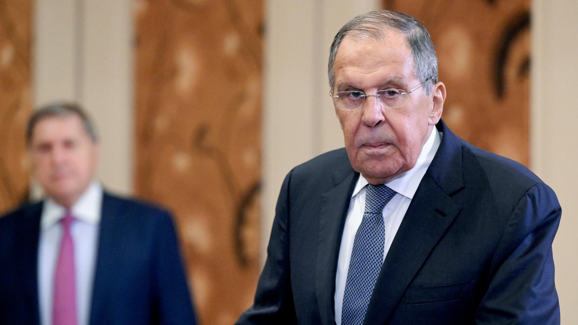Лавров прокомментировал предложение Зеленского встретиться с Путиным в США Лавров прокомментировал предложение Зеленского встретиться с Путиным в США - РИА Новости, 1920, 12.09.2026