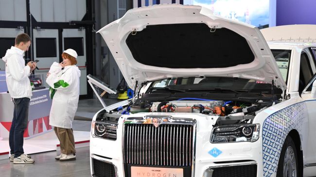 Водородный автомобиль NAMI Hydrogen на базе AURUS Senat