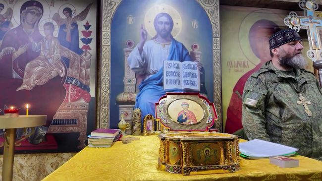Ковчег с мощами Дмитрия Донского в подразделении группировки войск Запад Ковчег с мощами Дмитрия Донского в подразделении группировки войск Запад