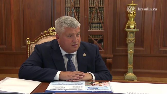 Путин на встрече с губернатором Новгородской области 