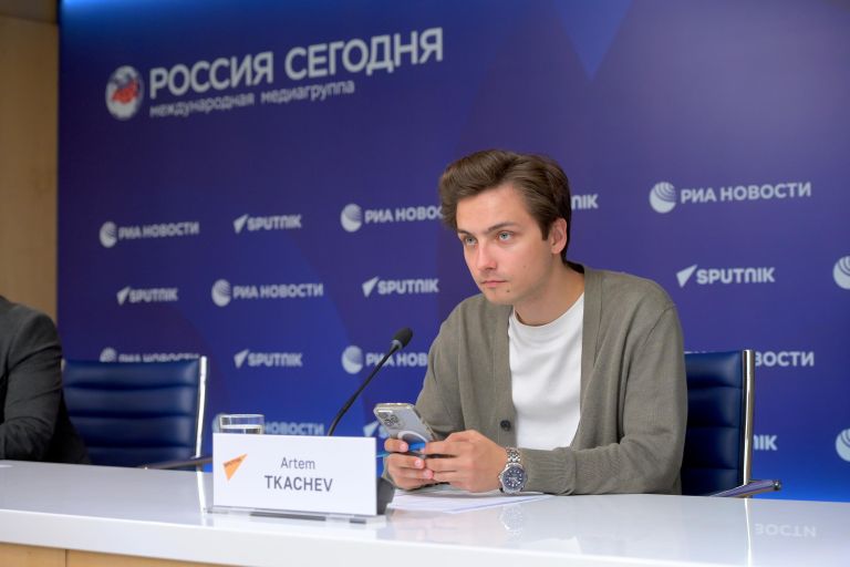 Руководитель проектов Артем Ткачев Руководитель проектов Артем Ткачев