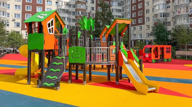 Комплексное благоустройство территории в Троицке в Москве