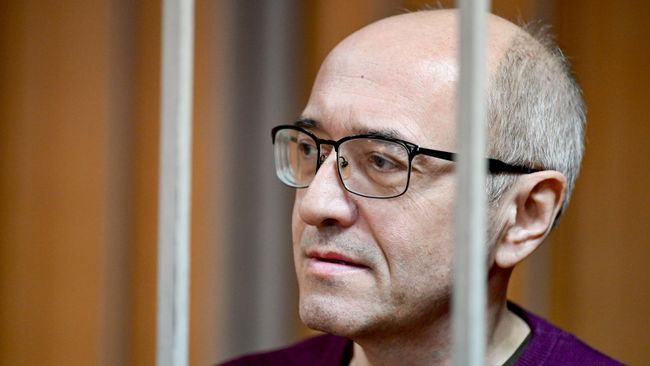 Блогер Павел Сюткин* во время оглашения приговора на заседании Зюзинского районного суда Москвы. 15 сентября 2026