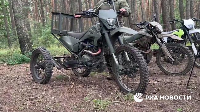 Трицикл для борьбы с дронами на оптоволокне 