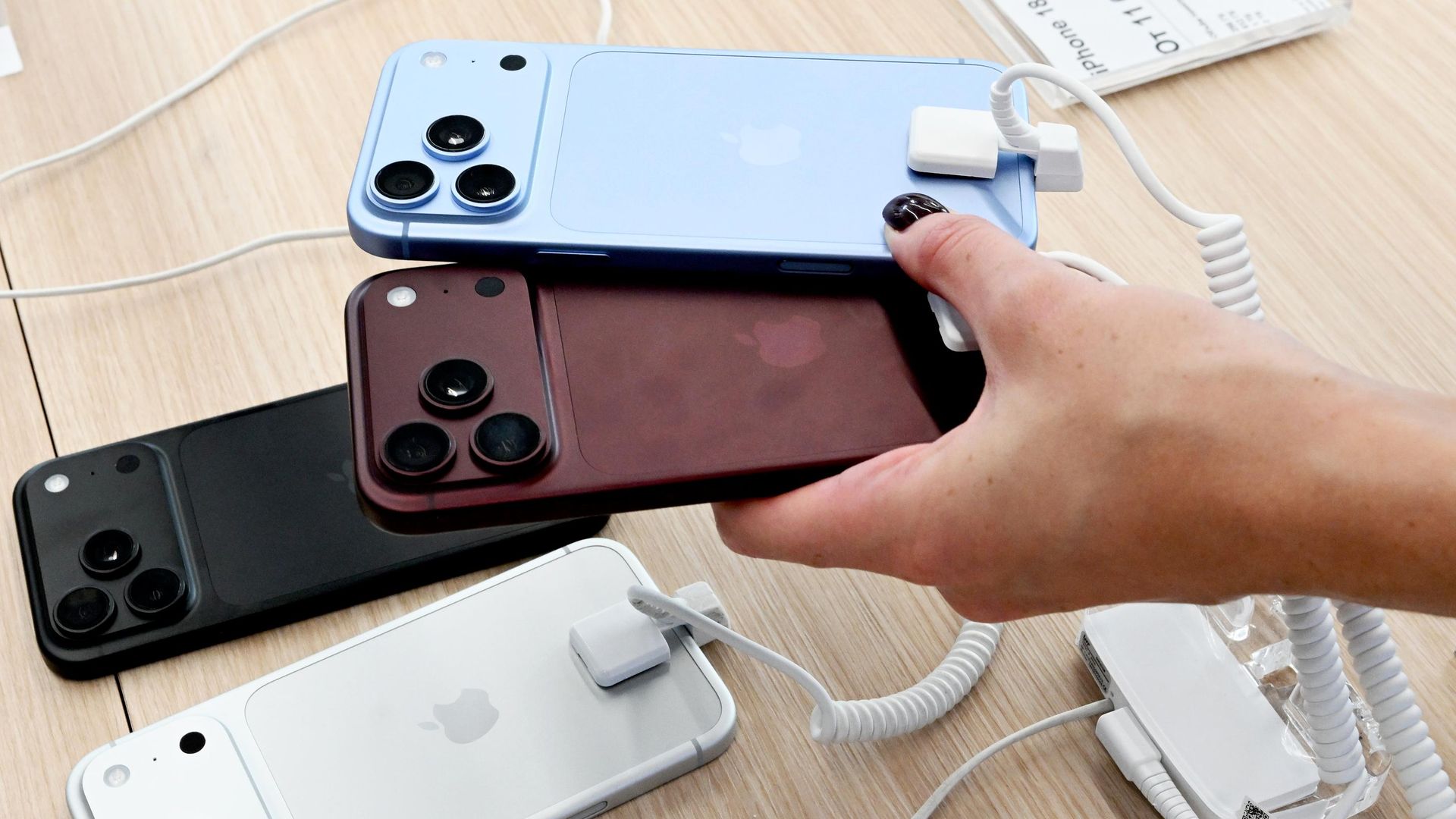 Названа самая востребованная у россиян модель из новой линейки iPhone