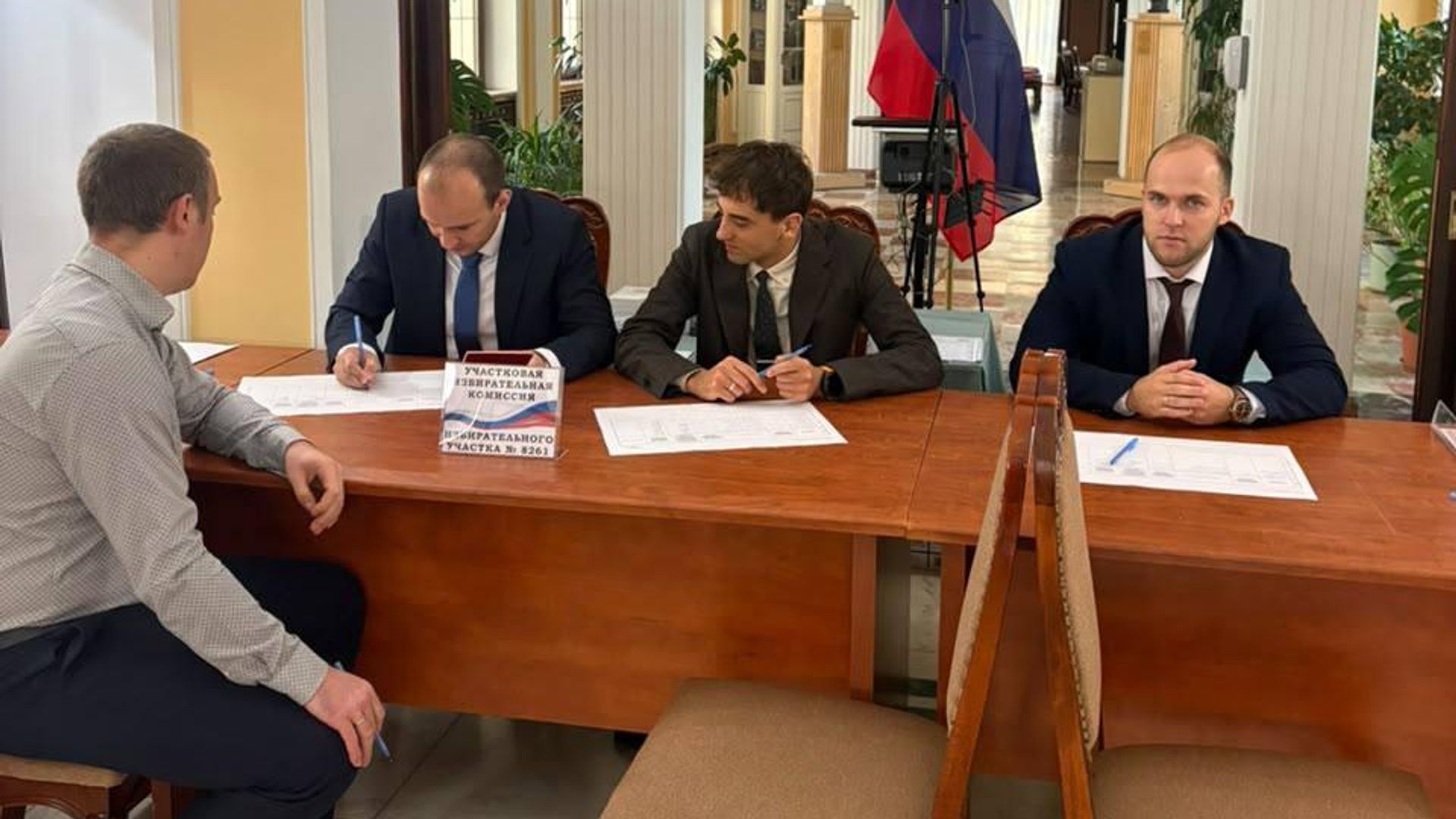 Избирательный участок, где проходит голосование на выборах в Государственную думу, в Бухаресте Избирательный участок, где проходит голосование на выборах в Государственную думу, в Бухаресте - РИА Новости, 1920, 20.09.2026