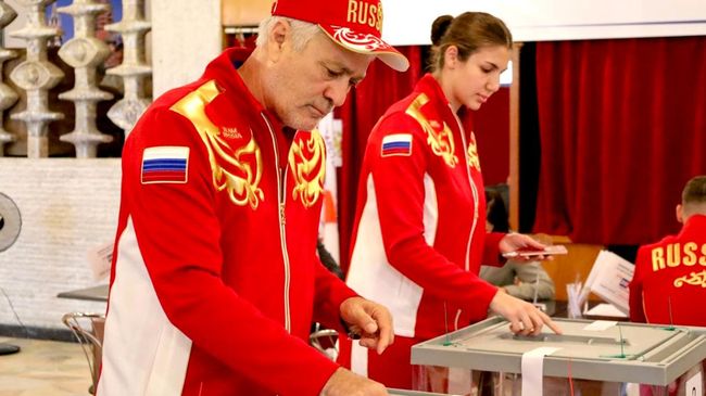 Сборная России по боксу проголосовала в Болгарии на выборах в Госдуму