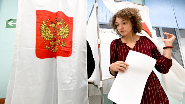Голосование на выборах депутатов Государственной Думы РФ девятого созыва на избирательном участке №168 в Москве. 20 сентября 2026