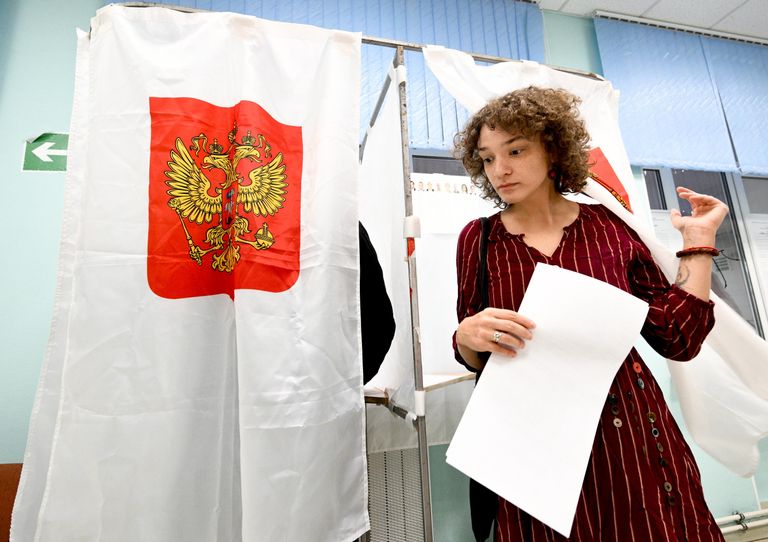 Голосование на выборах депутатов Государственной Думы РФ девятого созыва на избирательном участке №168 в Москве Голосование на выборах депутатов Государственной Думы РФ девятого созыва на избирательном участке №168 в Москве