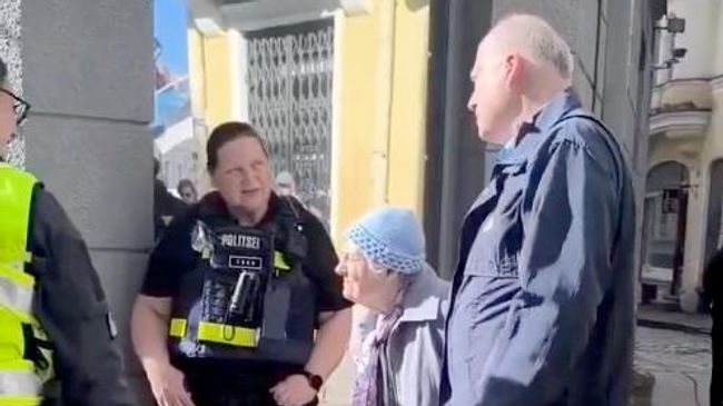 Самый взрослый избиратель на выборах в Государственную Думу России в Таллине 