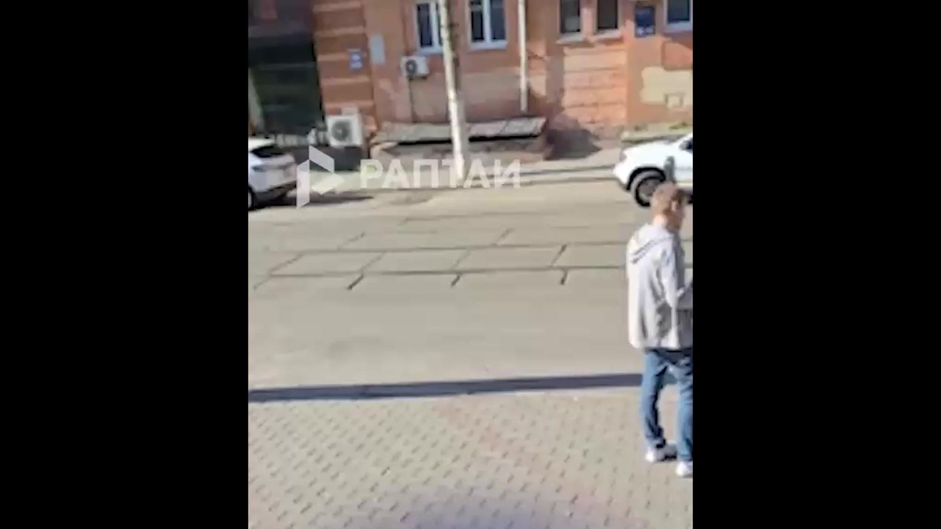 Сотрудники ТЦК забрали работника украинского телеканала Интер - РИА Новости, 1920, 20.09.2026