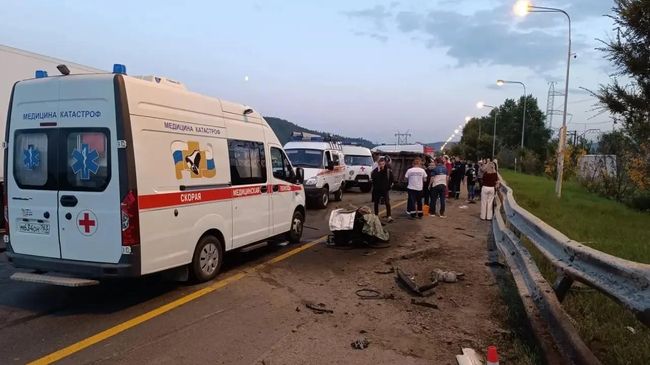 Последствия ДТП с участием маршрутного такси в Самарской области