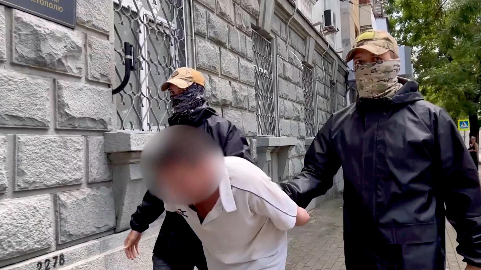 Задержание в Севастополе россиянина, подозреваемого в госизмене Задержание в Севастополе россиянина, подозреваемого в госизмене - РИА Новости, 1920, 22.09.2026