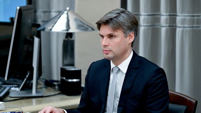 Генеральный директор Роскосмоса Дмитрий Баканов во время встречи с председателем правительства РФ Михаилом Мишустиным Генеральный директор Роскосмоса Дмитрий Баканов во время встречи с председателем правительства РФ Михаилом Мишустиным