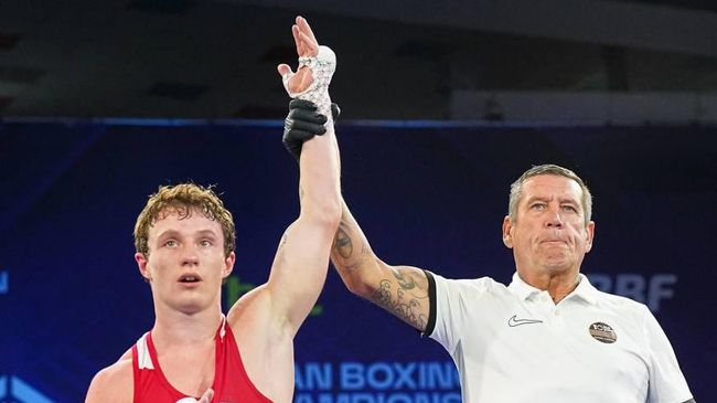 Вячеслав Рогозин на чемпионате Европы по боксу в Софии