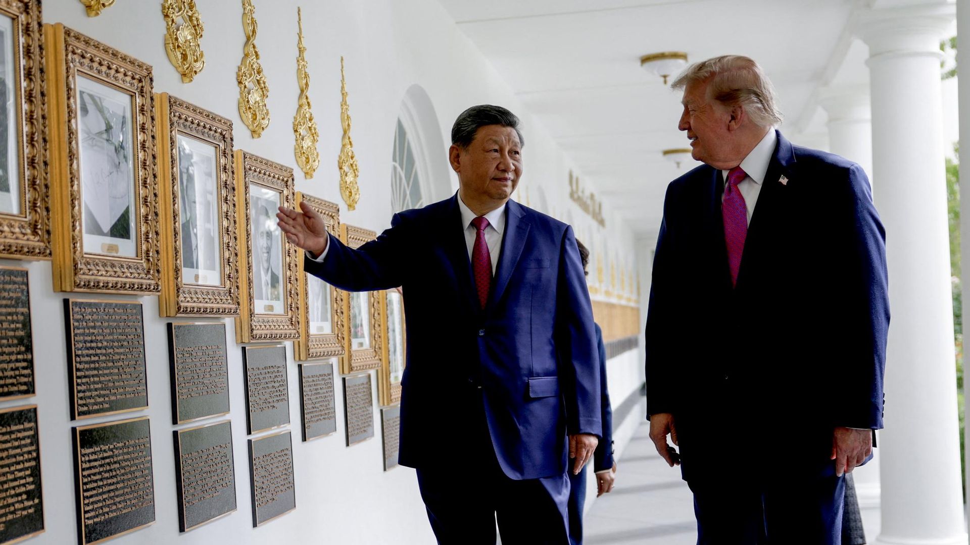 Председатель КНР Си Цзиньпин и президент США Дональд Трамп на президентской алее славы в Белом доме Председатель КНР Си Цзиньпин и президент США Дональд Трамп на президентской алее славы в Белом доме - РИА Новости, 1920, 25.09.2026