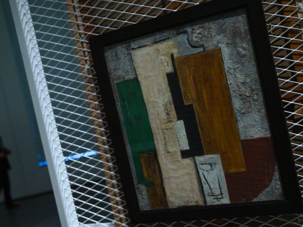 Работа Надежды Удальцовой Кубистическая композиция (1916 г.) Работа Надежды Удальцовой Кубистическая композиция (1916 г.)