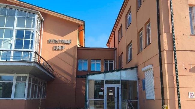 Бывший корпус Астраханского госуниверситета в Трусовском районе Астрахани