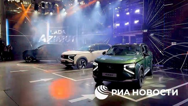 Церемония запуска серийного производства кроссовера Lada Azimut в Тольятти Церемония запуска серийного производства кроссовера Lada Azimut в Тольятти