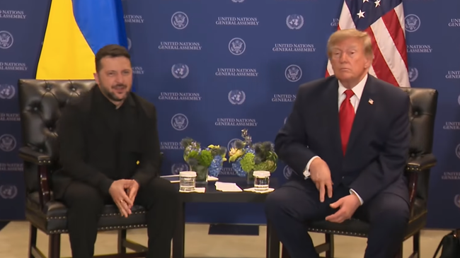 Владимир Зеленский и президент США Дональд Трамп во время встречи в Нью-Йорке Владимир Зеленский и президент США Дональд Трамп во время встречи в Нью-Йорке