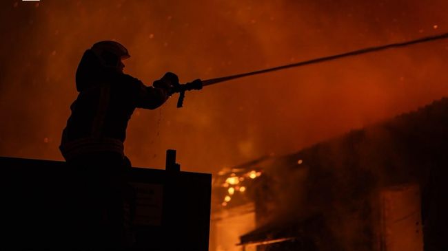 Украинский пожарный в Киеве Украинский пожарный в Киеве