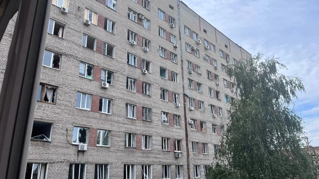 Последствия удара ВСУ по онкоцентру в Донецке