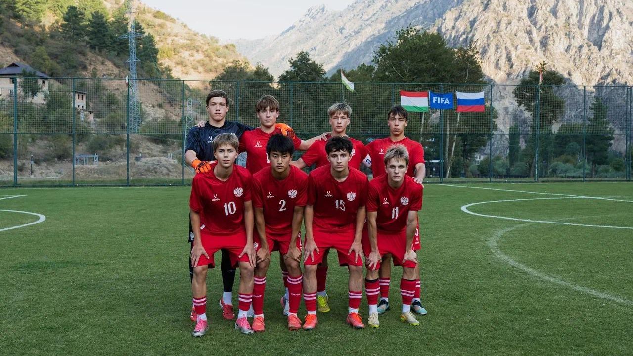 Сборная России U-15 Сборная России U-15 - РИА Новости, 1920, 28.09.2026