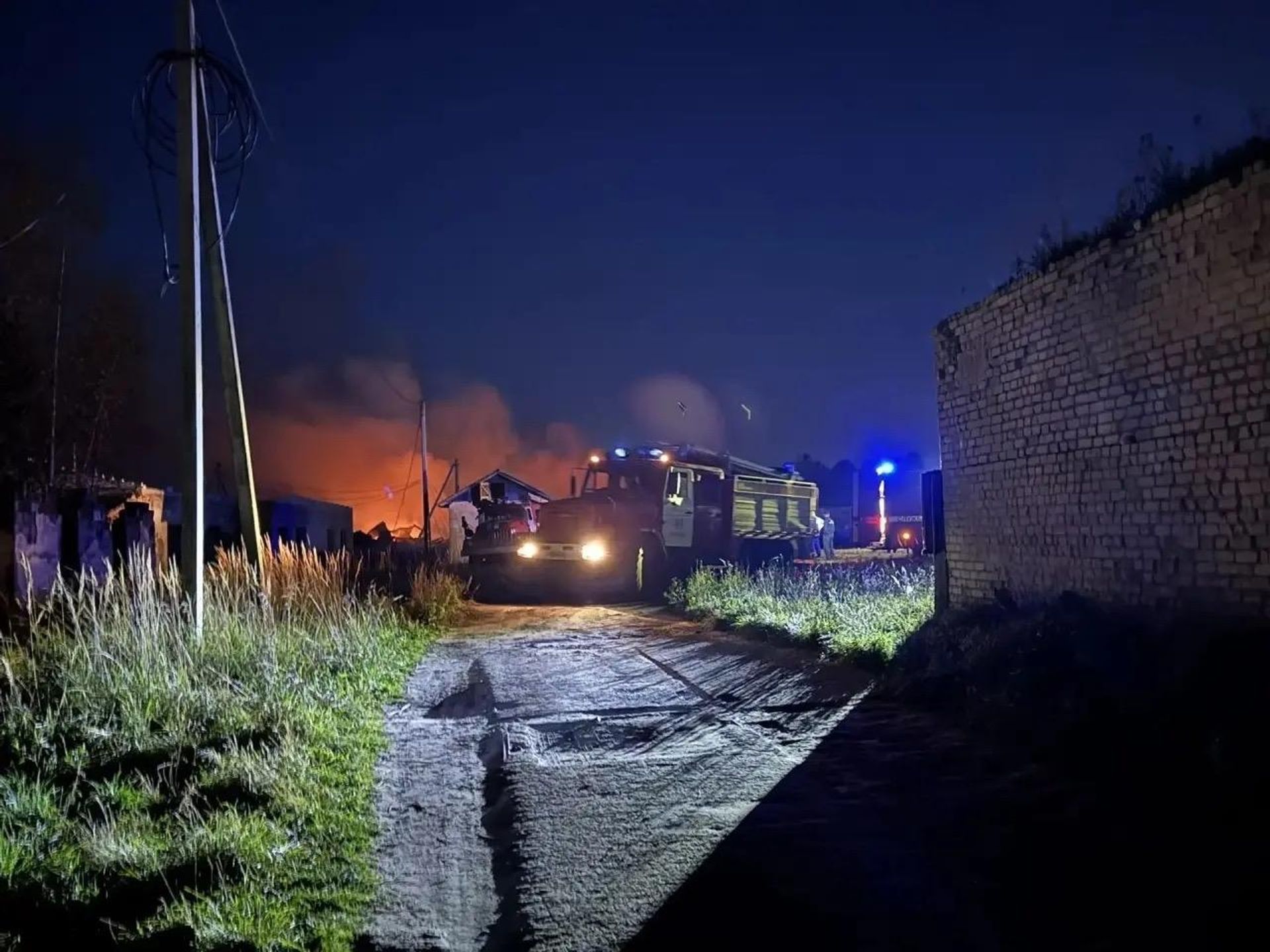 Пострадавшие от пожара на заводе в Кубринске начали получать выплаты
