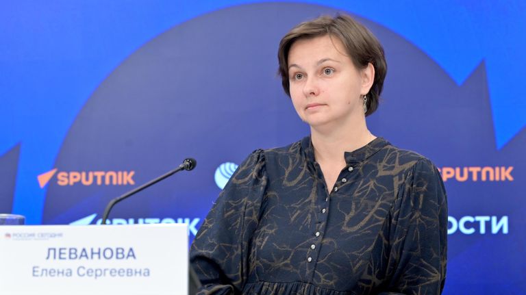 Заведующая Центром палеоискусства, начальник Петроглифической экспедиции Института археологии РАН Елена Леванова Заведующая Центром палеоискусства, начальник Петроглифической экспедиции Института археологии РАН Елена Леванова