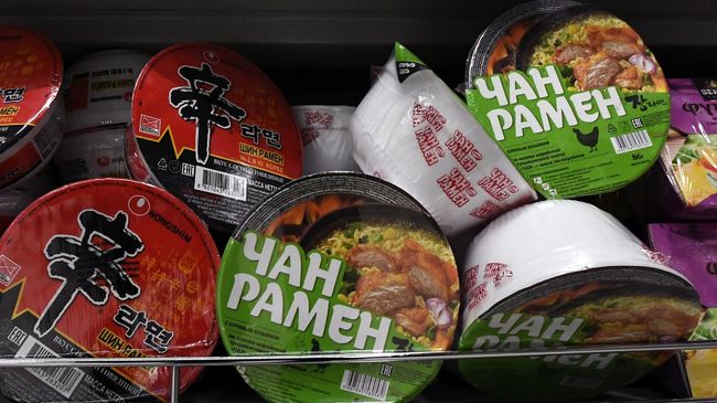 "Лента" сняла с продажи лапшу Naruto, "Чан Рамен" и "Доширак Квисти"