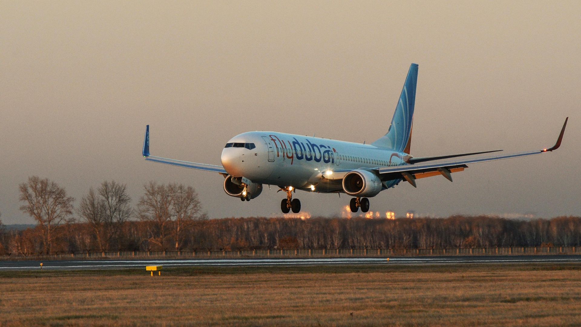 Самолет авиакомпании Flydubai Самолет авиакомпании Flydubai - РИА Новости, 1920, 30.09.2026