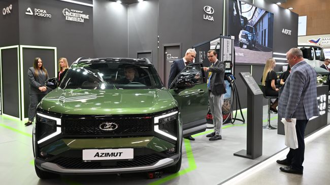 "АвтоВАЗ" представил флагманский кроссовер Azimut