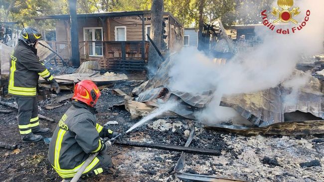 Ликвидация пожара в кемпинге в Италии
