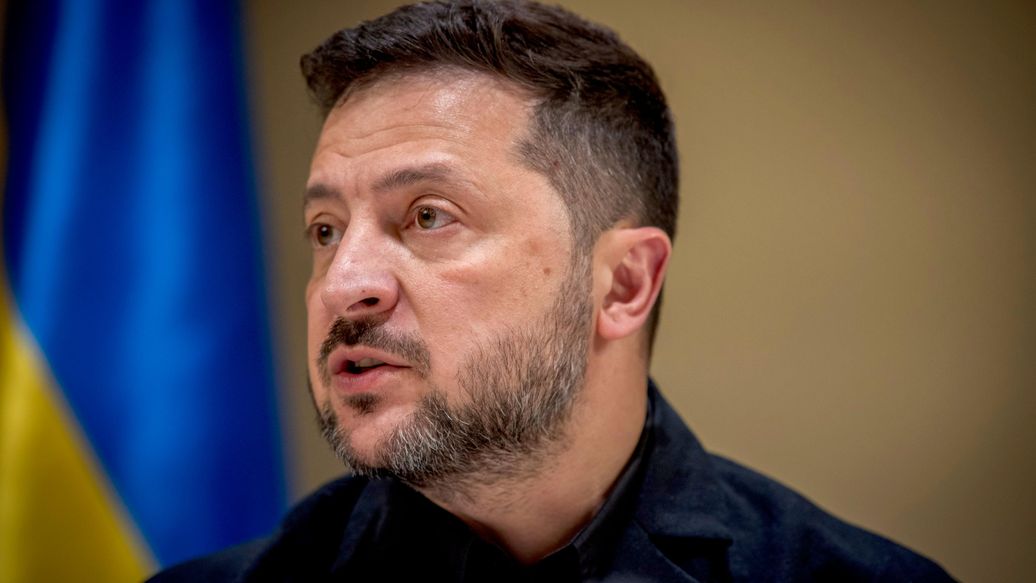 "Принять условия". Заявление Зеленского о переговорах разозлило французов