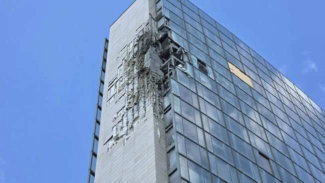 СК: ВСУ атаковали бизнес-центр в Донецке дроном иностранного производства