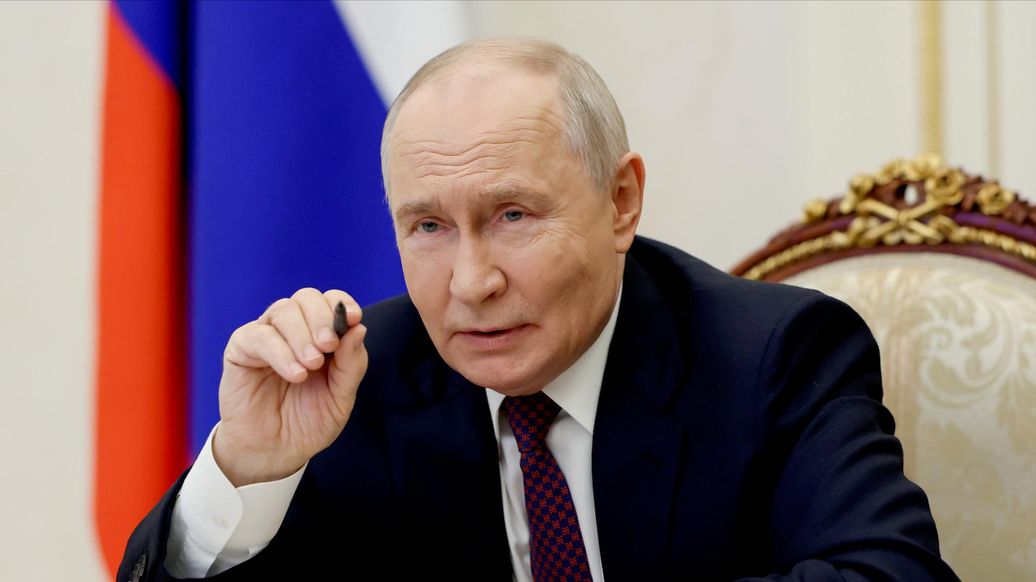 Путин поддержал идею создания нейросети в сфере образования